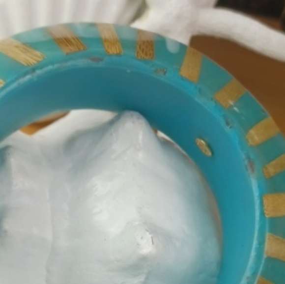 KJL VTG Turquoise Tone Bamboo Lucite Bicone Knife Edge Bangle Bracelet - Picture 13 of 15